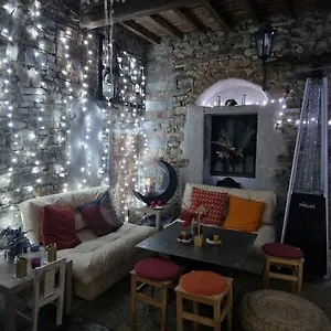 https://monica-appartamento-con-giardino-al-ponte-vecchio.it-tuscanyhotel.com