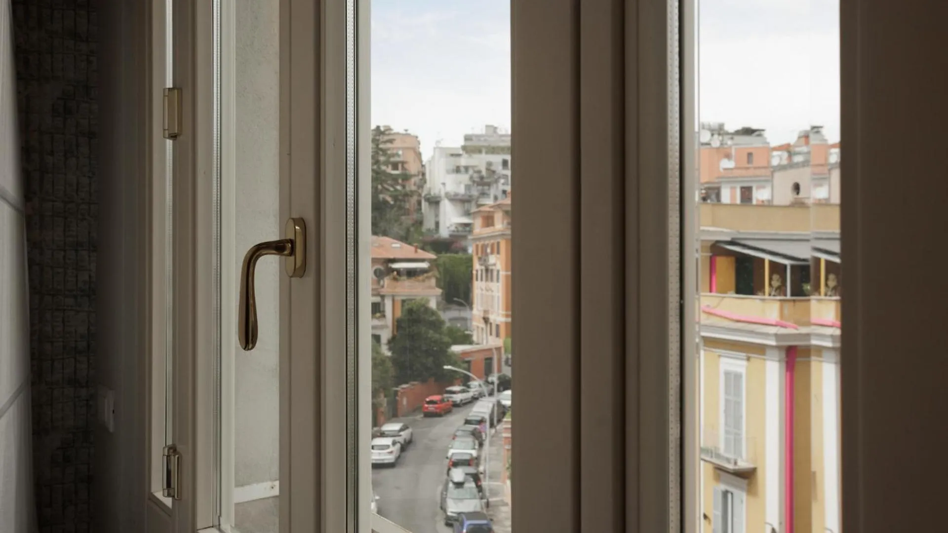 Apartment In Trastevere Urban Suite Rome Italy